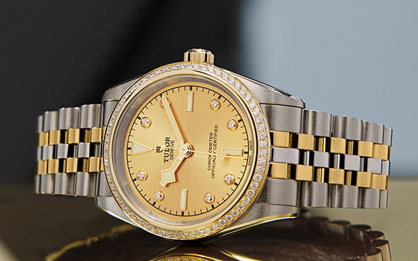 帝舵腕表表带太松处理方法(图) 帝舵腕表表带太松处理方法(图)