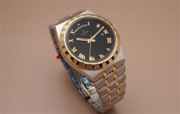 帝舵腕表外观有划痕处理技巧汇总(图) 帝舵腕表外观有划痕处理技巧汇总(图)