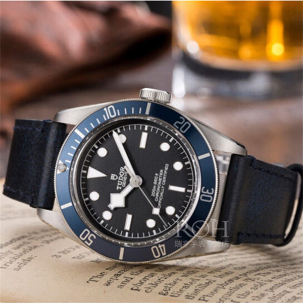 帝舵手表表壳破裂如何解决(图) 帝舵手表表壳破裂如何解决(图)