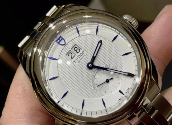 帝舵手表表盘生锈解决办法详解(图) 帝舵手表表盘生锈解决办法详解(图)