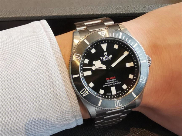 帝舵腕表走快了应该咋办(图) 帝舵腕表走快了应该咋办(图)