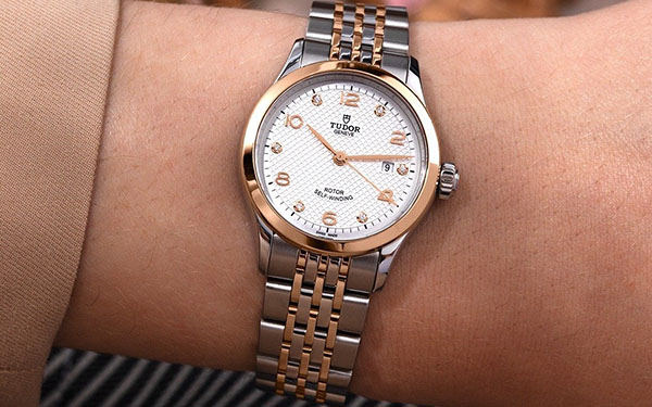 帝舵腕表表盘有划痕处理办法盘点(图) 帝舵腕表表盘有划痕处理办法盘点(图)