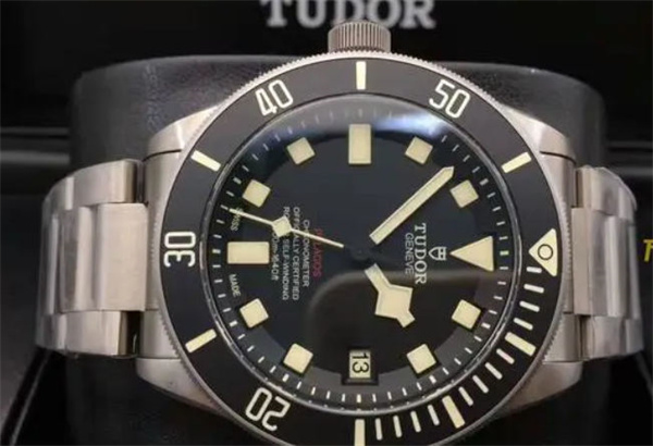 帝舵表壳割手处理方法(图) 帝舵表壳割手处理方法(图)